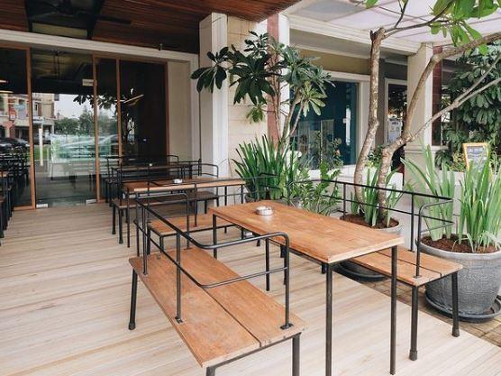 Scandinavian Coffee Shop - tempat nongkrong di Tangerang, Tempat Nongkrong di Tangerang yang Murah, Tempat Nongkrong Malam di Tangerang, Tempat Nongkrong di Pamulang, Cafe Romantis di Tangerang, Tempat Nongkrong di Tangerang Selatan, Tempat Nongkrong di Tangerang