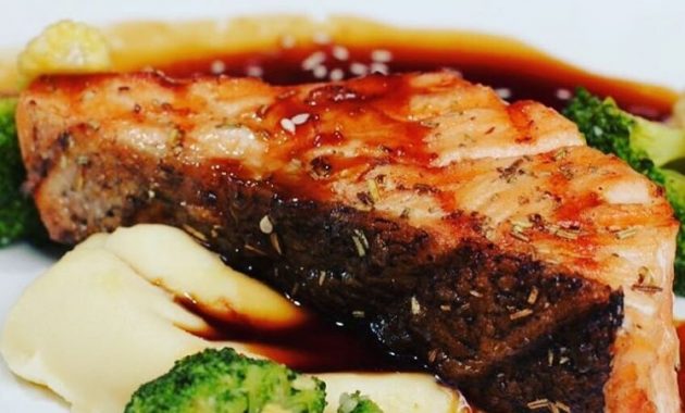TCO Resto Steak and Seafood, 1. Eling Bening, 2. Nestcology Land of Gastronomy, 3. Rice and Shine, 4. Sop Iwak (Sowak), 5. Sate Taichan Naga, 6. Waroeng Semawis, 7. Angkringan Ampiran 3, 8. Mangut Welut Warung Bu Nasima, 9. Bebek Goreng Pak Thori, 10. Soto Bangkong, 11. TCO Resto Steak and Seafood, 12. Gulai Kepala Ikan Pak Untung, 13. Gudeg Abimanyu, 14. Pujasera Simpang Lima, 15. Toko Oen, 16. Nasi Kucing Pak Gik, 17. Pesta Keboen, 18. Gama Ikan Bakar dan Seafood, 19. Gama Candi Resto, 20. KoenoKoeni Café Gallery, 21. White Rabbit Dessert, 22. Nasi Ayam Bu Widodo, 23. Kedai Beringin, 24. Ikan Bakar Cianjur, 25. Kampoeng Menara Resto, 26. Hanamasa, 27. Social Canteen, 28. Rustico Kitchen and Bar, 29. Mie Clubbing, 30. Met Duck Brunch & Dinner, 31. Itik Emas Resto, 32. The Salt Resto and Bar, 33. Seven Bistro & Cafe, 34. Sambal Sereh, 35. Richeese Factory, 36. Food Court Java Mall, 37. Seoul Palace, 38. Menur Bistro, 39. Stove Syndicate, 40. Warung Makan Mbok Nah, 41. Sambel Angklo, 42. Grill on Resto, 43. Waroeng Kaligarong, 44. The Hills Dining Restaurant, 45. Kampung Laut, 46. Bowery & Eastman, 47. AtoZ Bar Wine & Brasserie, 48. Tandhok Ribs & Coffee, 49. Sate Sapi Pak Kempleng, 50. Carnivore Sky Bar & Grill, 51. Sky Line Lounge & Exclusive Dining