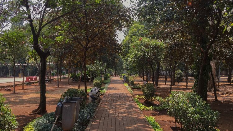 Taman Tanjung via Tagar, 1. Taman Dadap Merah, 2. Taman Spatodhea, 3. Taman Mataram, 4. Taman Langsat, 5. Taman Ayodya, 6. Taman Tabebuya, 7. Taman Spathodea, 8. Taman Puring, 9. Taman Swadharma, 10. Taman Margasatwa Ragunan, 11. Playparq, 12. Taman Tangkuban Perahu, 13. Taman Tebet, 14. Taman Bakrie, 15. Taman Martha Tiahahu, 16. Taman Gandaria Tengah , 17. Taman Maja, 18. Taman Salam, 19. Taman Tanjung, 20. Taman Papyrus, 21. Taman Tanjung 2