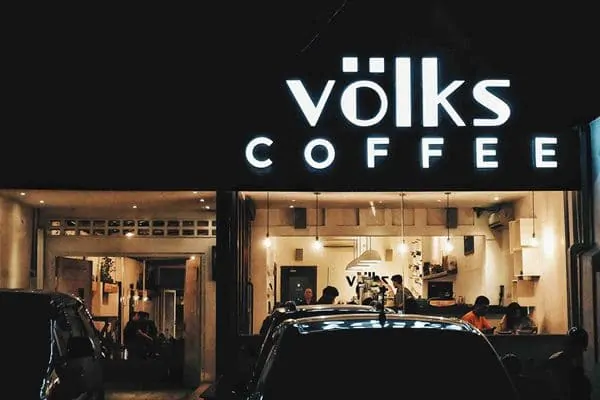 1. Volks Coffee, 2. Black Canyon Coffee, 3. My Kopi O , 4. Taman Bungkul , 5. Monopole Cafe Lab , 6. Coffee Toffee , 7. Libreria Eatery , 8. Oost Koffie &amp; Thee , 9. Calibre, 10. Drago La Brasserie , 11. Dante Coffee , 12. Grandfather Coffee Shop, 13. Yoi Kona, 14. Tropikal Coffee, 15. BlackBarn Coffee, 16. Tepi Barat Rumah Kopi (TBRK), 17. Historica Coffee &amp; Pastry, 18. Let’s Go To Caturra Espresso, 19. Kedai Kopi Espresso Bar (KEIKO) – Tutup!