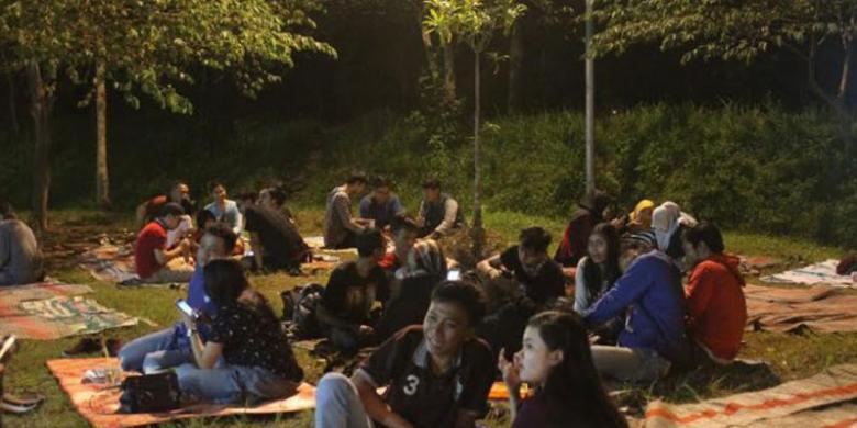 Warung Kopi Klotok Pak Sadar via Kompas, Tempat Ngopi Murah di Semarang, Tempat Ngopi Enak di Semarang, Tempat Ngopi di Semarang 24 Jam, Cafe di Semarang yang Romantis, Restoran di Semarang, Tempat Ngopi Hits di Semarang
