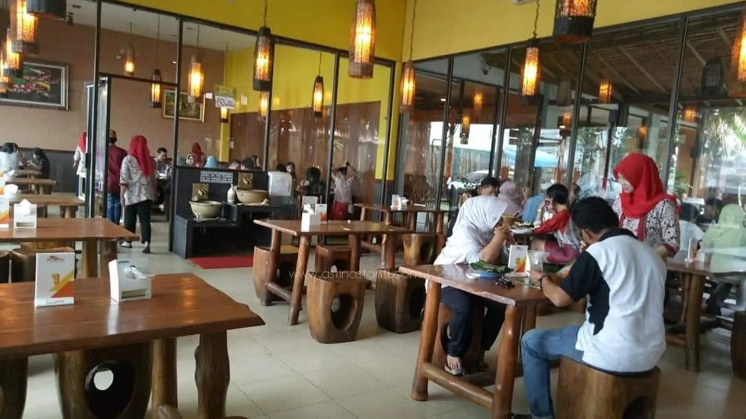 Waroeng Sunda via Astinastanti - Restoran Tempat Makan Enak di BSD, Cafe Buat Wisata Kuliner