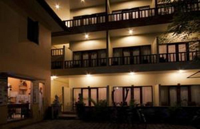 Abian Kokoro Hotel - Penginapan &amp; Hotel Dekat Pantai Sanur Mulai dari 100 Ribuan, 1. Jambu Inn, 2. Watering Hole I Hotel, 3. Sanur Agung Hotel, 4. Rita Hotel, 5. RedDoorz @Danau Tamblingan Sanur, 6. Tjana Homestay, 7. RedDoorz @Hanguah Renon, 8. Di Kubu Home, 9. Simon Homestay, 10. Gina’s Guesthouse, 11. Abian Kokoro Hotel, 12. Bali Senia Hotel