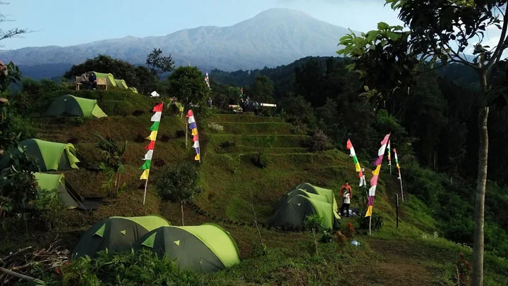 Bukit Pandang Baturaden, Asal Mula Penamaan Baturaden, Akses Menuju Lokasi Kawasan Wisata, Tempat Wisata di Kawasan Baturaden, Fasilitas Wisata Baturaden