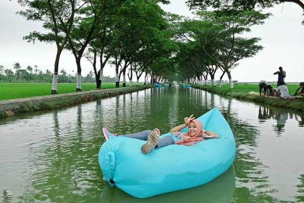Harga Tiket Masuk Kali Bladon, Wisata Kali Bladon, Lokasi Kali Bladon Krayapan Brangsong, Harga Tiket Masuk Kali Bladon, Fasilitas dan Wahana di Kali Bladon Kendal, Tips Liburan