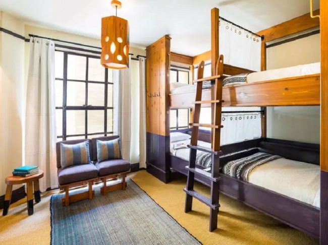 Hostel & Dormitory 