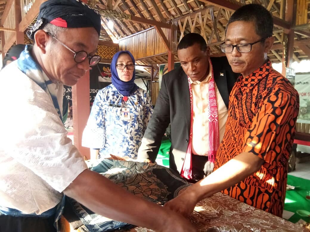 Kampung Alam Malon, Informasi Umum, Melihat Proses Pembuatan Batik, Merasakan Kembali Keceriaan Yang Hampir Punah, Akhir Kata