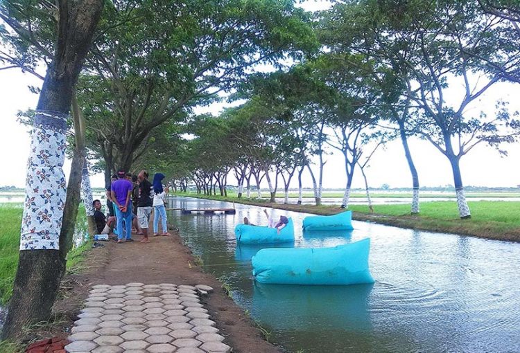 Kali Bondon, Wisata Kali Bladon, Lokasi Kali Bladon Krayapan Brangsong, Harga Tiket Masuk Kali Bladon, Fasilitas dan Wahana di Kali Bladon Kendal, Tips Liburan