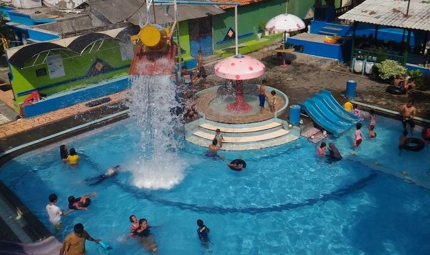 Kolam Renang Hj. Muriyah Slawi, 1. Pemandian Air Panas Guci, 2. Pantai Purwahamba Indah, 3. Tirta Waduk Cacaban , 4. Agro Wisata Loco Antik , 5. Curug Cantel Bumijawa, 6. Curug Putri , 7. Pantai Alam Indah, 8. Bahari Waterpark Tegal, 9. Wana Wisata Clirit View, 10. Rita Park, 11. Alun-alun Kota Tegal, 12. Taman Rakyat Slawi Ayu, 13. Guci Forest, 14. Sulaku Bumijawa Park, 15. Taman Anggrek Tuwel Guci, 16. Guciku Hot Waterboom, 17. The Baron Hill of Guci, 18. Waterboom Yogya, 19. Konsorsium Rumah Wayang, 20. Bukit Goa Lawa atau Bukit Batu Agung, 21. Danau Beko Margasari, 22. Jembatan Gantung Danawarih, 23. Kawasan Konservasi Karang Jeruk, 24. Wisata Kesehatan Jamu (WKJ) Kalibakung, 25. Monumen Bahari, 26. Curug Pitu Margasari, 27. Situs Manusia Purba Semedo, 28. Pantai Muarareja Indah, 29. Taman Poci, 30. Curug Jejeg, 31. Curug Luhur, 32. Curug Kembar, 33. Kolam Renang Samudra Slawi, 34. Bukit Rangkok Pagerwangi, 35. Kebun Melati Maribaya, 36. Curug Penganten, 37. Pacific Mall, 38. Bukit Bintang Guci, 39. Curug Sentul Cawitali, 40. Curug Jedor Guci, 41. Curug Longan, 42. Kolam Renang Hj. Muriyah Slawi, 43. Telaga Air Cempaka, 44. Gunung Tanjung