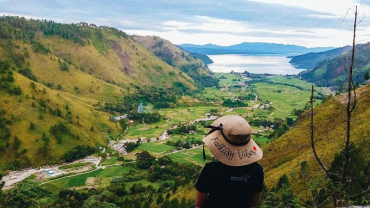 Lembah Bakkara by nidyapramita, 1. Parapat, 2. Pulau Samosir, 3. Pantai Lumban Slilintong Balige, 4. Kebun Bunga Sapo Juma Tongging, 5. Puncak Sidiangkat, Sidikalang, 6. Inna Parapat Hotel, 7. Gunung Pusuk Buhit, 8. Bukit Gajah Bobok, 9. Bukit Holbung Samosir, 10. Bukit Siadtaras, 11. Lembah Bakkara, 12. Kapal Pesiar Danau Toba, 13. Air Terjun Situmurun Binangalom, 14. Air Terjun Turunan Bolon, 15. Bukit Indah Simarjarunjung, 16. Desa Wisata Tomok, 17. Desa Tuktuk Siadong, 18. Pantai Batu Hoda, 19. Tanjung Unta, 20. Pantai Paropo, 21. Aek Rangat Pangururan, 22. Pemandian Bukit Gibeon, 23. Gunung Sibuatan