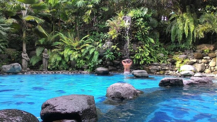 Watu Gunung Ungaran, Informasi Umum, Rute Menuju Lokasi, Harga Tiket Masuk Watu Gunung Ungaran, Jam Buka Watu Gunung, Fasilitas, Danau yang dikelilingi oleh pondok Joglo, Bangunan Joglo di Pinggir Kolam, Air Terjun di Obyek Wisata Watu Gunung, Pesona Alam Di Watu Gunung Ungaran, Fasilitas Lain