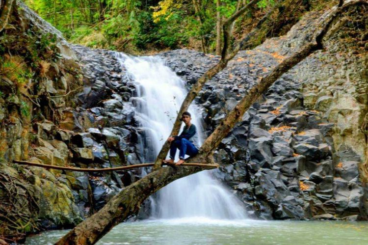Air Terjun Mattep, 1. Pantai Seruni, 2. Pantai Marina, 3. Bukit Rumbia, 4. Gunung Daulu, 5. Agrowisata Loka, 6. Air Terjun Bissappu, 7. Air Terjun Eremerasa, 8. Air Terjun Mattep, 9. Air Terjun Bossola, 10. Air Terjun Simoko, 11. Agrowisata Uluere, 12. Air Terjun Cekala, 13. Mini Showfarm Bantaeng, 14. Bukit Muntea, 15. Jembatan Bonto Salluang, 16. Balla Lompoa Bantaeng, 17. Air Terjun Baruttung, 18. Puncak Gunung Loka, 19. Pemandian Borong Lompoa, 20. Wisata Latar Hijau, 21. Air Terjun Bialo, 22. Wisata Hutan Pinus Rombeng