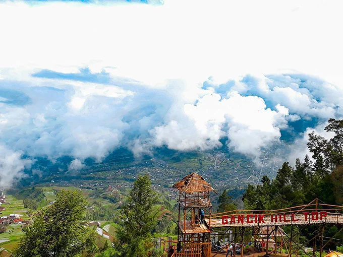 Bukit Gancik Selo Boyolali, 1. Candi Borobudur, 2. Rafting di Sungai Progo Atas, 3. Alun-alun Kota Magelang, 4. Air Terjun Kedung Kayang, 5. Taman Kyai Langgeng, 6. Ketep Pass, 7. Air Terjun Sekar Langit, 8. Rumah Kamera, 9. Candi Mendut, 10. Candi Pawon, 11. Gunung Andong, 12. Candi Selogriyo, 13. Gunung Tidar, 14. Curug Grenjengan Kembar, 15. Punthuk Setumbu, 16. Trekking Gunung Merbabu, 17. Curug Silawe, 18. Pemandian Air Hangat Candi Umbul, 19. Taman Badaan, 20. Museum Sudirman, 21. Pinusan Kragilan Magelang, 22. Candi Canggal, 23. Candi Ngawen, 24. Candi Lumbung, 25. Pemandian Kali Bening, 26. Air Terjun Kedung Kayangan, 27. Gardu Pandang Babadan, 28. Arung Jeram Kali Elo, 29. Telaga Bleder, 30. Gardu Pandang Bukit Barede, 31. Gardu Pandang Dlimas, 32. Gardu Pandang Mangli, 33. Sukmojoyo Hill, 34. Hutan Pinus Grenden, 35. Gereja Ayam di Dusun Gombong, 36. Punthuk Setumbu, 37. Kedung Sembrani, 38. Gunung Telomoyo, 39. Silancur Highland, 40. Bukit Grenden, 41. Curug Sigetik, 42. Puntuk Mangir Gunung Payung, 43. Bukit Rhema, 44. Hutan Pinus Wisata Mangli, 45. Jurang Jero, 46. OHD Museum, 47. Gunung Giyanti, 48. Curug Watu Ploso, 49. Klenteng Liong Hok Bio, 50. Curug Gleyor, 51. Punthuk Mongkrong, 52. Bukit Sleker, 53. Curug Lawang Kori, 54. Bukit kertojoyo, 55. Taman Ramadanu, 56. Puncak Seoloyo, 57. Taman Wisata Kopeng, 58. Bukit Gancik Selo Boyolali, 59. Gunung Sumbing, 60. Punthuk Kendil, 61. Bukit Harapan Cuntel, 62. Kebun Durian Candimulyo, 63. Jembatan Gantung Mangunsuko, 64. Air Terjun Goa Slandak, 65. Air Terjun Sumuran, 67. Museum Kapal Samudraraksa, 68. Karesidenan Kedu, 69. New Selo, 70. Taman Dewari, 71. Desa Wisata Candirejo, 72. Svargabumi Borobudur, 73. Awang-awang Telomoyo, 74. Ladon Little Island, 75. Candi Retno, 76. Wisata Petik Salak Gapoktan Ngudi Luhur, 77. Pesona Cempurung, 78. Gardu Pandang Cepogo, 79. Taman Garempong Bringin Kulon, 80. Sendang Mudal, 81. Curug Dlimas, 82. Museum Diponegoro, 83. Curug Sikencling, 84. Sendang Maren, 85. Citraelo Rafting, 86. Desa Wisata Ngawen, 87. Wisata Kulon Ndeso, 88. Taman Bunga Matahari, 89. Taman Hanya Untukmu, 90. Junkyard Autopark & Cafe, 91. Balkondes Ngadiharjo, 92. Banyuroto, 93. Bukit Dagi, 94. Jembatan Gantung Srowol, 95. Candi Asu, 96. Persawahan Permitan, 97. Bakorwil II Magelang, 98. Kebun Bibit Senopati
