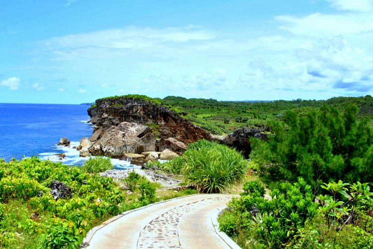 Bukit Sarangan Gunung kidul via Krakalgunungkidul.wordpresscom, 1. Tebing Breksi Jogja , 2. Puncak Becici Jogja , 3. Hutan Pinus Mangunan, 4. Blue Lagoon Jogja , 5. Waduk Sermo , 6. Wisata Alam Puncak Suroloyo , 7. Gua Jomblang, 8. Wisata Alam Kalibiru, Jogja , 9. Air Terjun Sri Gethuk , 10. Air Terjun Kedung Pedut , 11. Wisata ke Gumuk Pasir Parangkusumo Serasa di Luar Negeri, 12. Pantai Jogan yang Memukau Mata, 13. Menyusuri Kalisuci Cave Tubing, 14. Pemandian Tirta Budi yang Alami, 15. Indahnya Grojogan Lepo Dlingo, 16. Hutan Mangrove yang Fantastic, 17. Pantai Wedi Ombo, 18. Bukit Panguk, 19. Embung Nglanggeran, 20. Bukit Isis, 21. Air Terjun Kedung Kandang, 22. Gumuk Pasir Parangkusumo, 23. Telaga Biru Semin, 24. Bukit Kosakora Gunung kidul, 25. Pantai Ngetun Gunung kidul, 26. Pantai Kayu Arum, 27. Green Village Gedangsari, 28. Gunung Api Purba Nglanggeran, 29. Pantai Watu Kodok Gunung kidul, 30. Pantai Jungwok Gunung kidul, 31. Hutan Wanagama Gunung kidul, 32. Pantai Sarangan Gunung kidul, 33. Bukit Sarangan Gunung kidul, 34. Embung Batara Sriten Gunung Kidul, 35. Pantai Wediombo Gunungkidul, 36. Air Terjun Luweng Sampang, 37. Pantai Sadeng Gunung kidul, 38. Pantai Ngrenehan Gunung kidul, 39. Pantai Slili, 40. Pantai Pok Tunggal Gunung Kidul, 41. Gunung Ireng Yogyakarta, 42. Pantai Watu Lawang, 43. Pantai Ngobaran Gunung Kidul, 44. Baron Technopark Gunung Kidul, 45. Pantai Kukup Gunung Kidul, 46. Mercusuar Pantai Baron Gunung Kidul, 47. Pantai Wohkudu Gunung Kidul, 48. Goa Rancang Kencono Gunungkidul