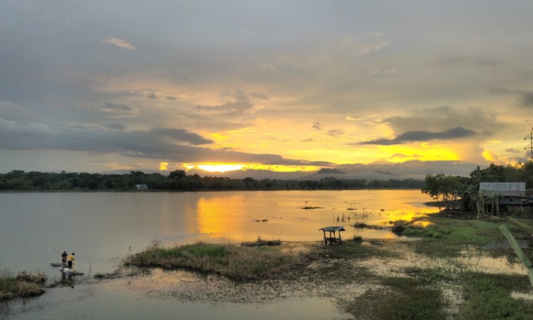 Danau Mawang via Google Maps Allank90