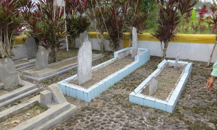 Makam Tuanku Syekh Imam Jirek via Kemdikbud