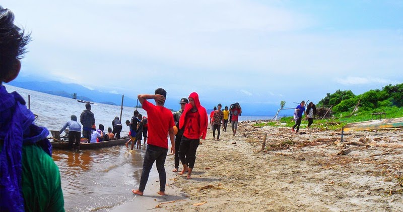 Muara Bajoe via Pesonamorowaliutara.blogspotcom, 1. Air Terjun Menduru, 2. Permandian Panapa, 3. Danau Lowo, 4. Muara Bajoe, 5. Danau Tiu, 6. Goa Tamanoa Wawopada, 7. Istana Raja Mori, 8. Batu Payung, 9. Teluk Tomori, 10. Bukit Teletubies, 11. Pulau Togonteo, 12. Pantai Ungkea, 13. Air Terjun Boba, 14. Air Terjun Wera Blanga, 15. Hutan Pinus Tepotowoa, 16. Pulau Gurita, 17. Hutan Mangrove Koya, 18. Air Terjun Mataruttung, 19. Pemandian Lemboroma, 20. Pemandian Korowalelo, 21. Tompa Ofoi, 22. Pantai Jompi, 23. Pulau Rumbia, 24. Pulau Pengia