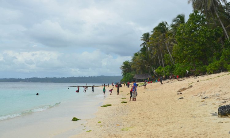 Pantai Bakalan