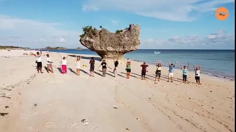 Pantai Oesosole via Kliklabuanbajo, 1. Wisata Batu Termanu, 2. Wisata Tangga 300, 3. Wisata Pantai Mulut Seribu, 4. Wisata Pantai Nembrala, 5. Wisata Mata Air Oemau, 6. Wisata Pulau Do’o, 7. Wisata Pantai Tolanamon, 8. Wisata Pulau Ndana, 9. Wisata Bukit Bebalain, 10. Wisata Danau Laut Mati, 11. Wisata Pantai Bo’a, 12. Wisata Pantai Laviti, 13. Wisata Pemandian Sulimatan, 14. Wisata Pantai Tiang Bendera, 15. Wisata Pantai Telaga Nirwana, 16. Wisata Pantai Dombo, 17. Pantai dan Hutan Mangrove Litianak, 18. Air Terjun Fakakain Oefamba, 19. Air Terjun Oe Kod’de, 20. Titik Nol Kilometer Selatan Indonesia, 21. Pantai Oebi’ik dan Pantai Lala’din, 22. Telaga Leleen Landu, 23. Puncak ASEAN, 24. Pantai Oeseli, 25. Pantai Batu Pintu, 26. Pantai Lifu Lada, 27. Pantai Tongga, 28. Pantai Lutubabatu dan Pantai Tolama, 29. Pantai Sai Oebole, 30. Danau Merah, 31. Pantai Nemberala, 32. Pantai Oesosole