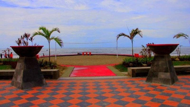 Pantai Marina via Eljohnnews, 1. Pantai Seruni, 2. Pantai Marina, 3. Bukit Rumbia, 4. Gunung Daulu, 5. Agrowisata Loka, 6. Air Terjun Bissappu, 7. Air Terjun Eremerasa, 8. Air Terjun Mattep, 9. Air Terjun Bossola, 10. Air Terjun Simoko, 11. Agrowisata Uluere, 12. Air Terjun Cekala, 13. Mini Showfarm Bantaeng, 14. Bukit Muntea, 15. Jembatan Bonto Salluang, 16. Balla Lompoa Bantaeng, 17. Air Terjun Baruttung, 18. Puncak Gunung Loka, 19. Pemandian Borong Lompoa, 20. Wisata Latar Hijau, 21. Air Terjun Bialo, 22. Wisata Hutan Pinus Rombeng