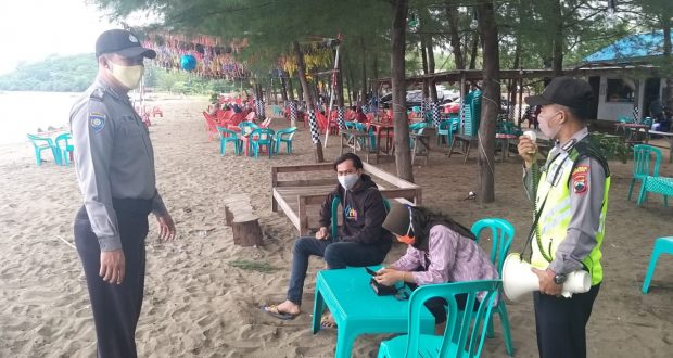 Pantai Songbrong via Pelita Sumsel, 1. Pantai Sicepit, 2. Pantai Sigandu, 3. Pantai Ujung Negoro, 4. Pantai Kuripan Subah, 5. Pantai Celong Mangunsari, 6. Pantai Jodo Gringsing, 7. Pantai Cemoro Sewu, 8. Pantai Karang Mahesa, 9. Pantai Payung Sewu Depok, 10. Pantai Songbrong, 11. Pantai Dewi Dewi