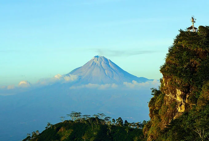 Puncak Seoloyo, 1. Candi Borobudur, 2. Rafting di Sungai Progo Atas, 3. Alun-alun Kota Magelang, 4. Air Terjun Kedung Kayang, 5. Taman Kyai Langgeng, 6. Ketep Pass, 7. Air Terjun Sekar Langit, 8. Rumah Kamera, 9. Candi Mendut, 10. Candi Pawon, 11. Gunung Andong, 12. Candi Selogriyo, 13. Gunung Tidar, 14. Curug Grenjengan Kembar, 15. Punthuk Setumbu, 16. Trekking Gunung Merbabu, 17. Curug Silawe, 18. Pemandian Air Hangat Candi Umbul, 19. Taman Badaan, 20. Museum Sudirman, 21. Pinusan Kragilan Magelang, 22. Candi Canggal, 23. Candi Ngawen, 24. Candi Lumbung, 25. Pemandian Kali Bening, 26. Air Terjun Kedung Kayangan, 27. Gardu Pandang Babadan, 28. Arung Jeram Kali Elo, 29. Telaga Bleder, 30. Gardu Pandang Bukit Barede, 31. Gardu Pandang Dlimas, 32. Gardu Pandang Mangli, 33. Sukmojoyo Hill, 34. Hutan Pinus Grenden, 35. Gereja Ayam di Dusun Gombong, 36. Punthuk Setumbu, 37. Kedung Sembrani, 38. Gunung Telomoyo, 39. Silancur Highland, 40. Bukit Grenden, 41. Curug Sigetik, 42. Puntuk Mangir Gunung Payung, 43. Bukit Rhema, 44. Hutan Pinus Wisata Mangli, 45. Jurang Jero, 46. OHD Museum, 47. Gunung Giyanti, 48. Curug Watu Ploso, 49. Klenteng Liong Hok Bio, 50. Curug Gleyor, 51. Punthuk Mongkrong, 52. Bukit Sleker, 53. Curug Lawang Kori, 54. Bukit kertojoyo, 55. Taman Ramadanu, 56. Puncak Seoloyo, 57. Taman Wisata Kopeng, 58. Bukit Gancik Selo Boyolali, 59. Gunung Sumbing, 60. Punthuk Kendil, 61. Bukit Harapan Cuntel, 62. Kebun Durian Candimulyo, 63. Jembatan Gantung Mangunsuko, 64. Air Terjun Goa Slandak, 65. Air Terjun Sumuran, 67. Museum Kapal Samudraraksa, 68. Karesidenan Kedu, 69. New Selo, 70. Taman Dewari, 71. Desa Wisata Candirejo, 72. Svargabumi Borobudur, 73. Awang-awang Telomoyo, 74. Ladon Little Island, 75. Candi Retno, 76. Wisata Petik Salak Gapoktan Ngudi Luhur, 77. Pesona Cempurung, 78. Gardu Pandang Cepogo, 79. Taman Garempong Bringin Kulon, 80. Sendang Mudal, 81. Curug Dlimas, 82. Museum Diponegoro, 83. Curug Sikencling, 84. Sendang Maren, 85. Citraelo Rafting, 86. Desa Wisata Ngawen, 87. Wisata Kulon Ndeso, 88. Taman Bunga Matahari, 89. Taman Hanya Untukmu, 90. Junkyard Autopark & Cafe, 91. Balkondes Ngadiharjo, 92. Banyuroto, 93. Bukit Dagi, 94. Jembatan Gantung Srowol, 95. Candi Asu, 96. Persawahan Permitan, 97. Bakorwil II Magelang, 98. Kebun Bibit Senopati