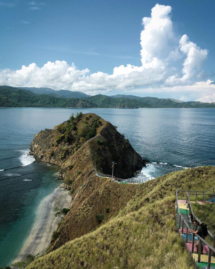 Pulau Dua Balantak via Instagram.com @de.wa_