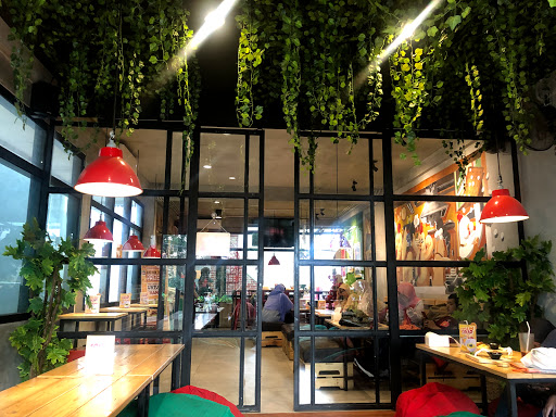 Rumah Makan Kandang Ayam via Bandung City, 1. Rumah Makan Cibabat Ampera, 2. Mymo Mie Baso Ceker, 3. Kedai Ramen Aboy – Cimahi, 4. Kafe KupuKupu, 5. dK resto, 6. Rumah Makan Kiambang Raya, 7. Meepang RAI, 8. Wingz O Wingz Cimahi, 9. Hashi Ramen, 10. RM. Ibu Haji Cijantung (IHC) ASLI Purwakarta, 11. Rumah Makan Ciganea Baros, 12. Giggle Box Cimahi, 13. Rumah Makan Kandang Ayam, 14. Alam Wisata Cimahi, 15. Spesial Soto Boyolali (SSB) Hj Hesti Widodo, Cimahi, 16. Rumah Makan Mirasa, 17. Sate Maranggi & Ayam Bakar Neng Katineung, 18. Ayam Kremes Selimut WR Pusat, 19. Bebek Goreng Haji Slamet (Asli) Cimahi, 20. Bebek Salero, 21. GoGrill-ah!, 22. Gokana Ramen Teppan, 23. Rumah Makan Ramayana II, 24. Warung Sadulur Cimahi