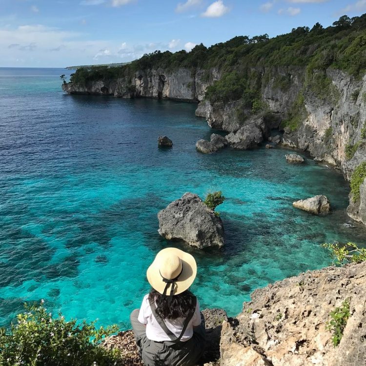 Tebing Apparalang, 1. Pantai Bira, 2. Bakung-Bakung View Sunrise, 3. Pantai Bara, 4. Bukit Donggia, 5. Tebing Apparalang, 6. Puncak Pua Janggo, 7. Pantai Ujung Tiro, 8. Tebing Panaikan Birayya, 9. Pulau Kambing, 10. Pantai Lemo-Lemo, 11. Pemandian Hila-Hila, 12. Kawasan Adat Ammatoa, 13. Gua Passohara, 14. Pantai Samboang, 15. Pembuatan Kapal Tana Beru, 16. Pantai Mandala Ria, 17. Gua Passea, 18. Pinisi Park, 19. Pantai Marumasa, 20. Pulau Liukang Loe, 21. Pantai Kasuso, 22. Tebing Panaikang Birayya, 23. Pantai Pusahelu, 24. Pantai Kaluku, 25. Taman Cekkeng