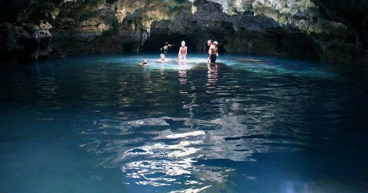 Wisata Udang Merah Tanjung Sanjangan via jokka2traveller2019.blogspotcom, 1. Sabang Tende, 2. Udang Merah Tanjung Sanjangan, 3. Air Terjun Sigelang, 4. Pekan Budaya dan Pariwisata di Tolitoli, 5. Tanjung Matop Tolitoli, 6. Pantai Bajungan Tolitoli, 7. Wisata Bahari Ratu Ampat, 8. Kampung Wisata Desa Malangga, 9. Berkunjung ke Pulau Kapas, 10. Ekowisata Mangrove Teluk Pulias, 11. Pantai Pijar, 12. Bukit Keles, 13. Goa Pamona, 14. Pulau Salando, 15. Pulau Lingayan, 16. Pantai Lalos, 17. Pantai Bajugan, 18. Air Terjun Malangga, 19. Pulau Lutungan