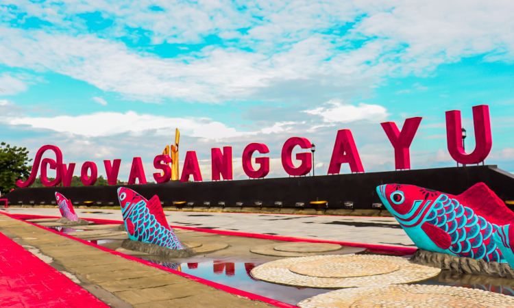 Wisata Vovasanggayu - Tempat Wisata di Pasangkayu, 1. Pantai Pasangkayu dan Pantai Tanjung Babia, 2. Air Terjun Barubu, 3. Tugu SMART, 4. Air Terjun Kaluku Nangka, 5. Goa Lawah, 6. Pantai Batu Oge, 7. Wisata Vovasanggayu, 8. Pantai Cinoki, 9. Masjid Al-Madaniah Pasangkayu