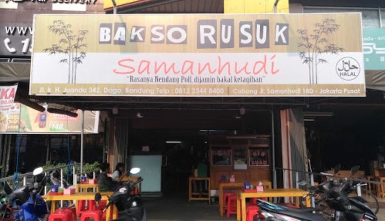 Bakso Rusuk Samanhudi, 1. Marugame Udon, 2. Warung Upnormal, 3. Warung Tutug, 4. Tempat tinggal Makan Kandang Ayam, 5. Cabe Rawit (Cawit), 6. Kopi Endeus, 7. District 29, 8. Bakso Rusuk Samanhudi, 9. Iga Bakar Si Jangkung, 10. Bakso Ceker Braga, 11. Food Street di Sepanjang Jalan CIbadak, 12. Roti Bakar 234 Gang Kote, 13. Sate dan Gule Kambing H.M Harris, 14. Sambal Bakar Mang Ujang, 15. Warung Steak Si Mantan, 16. Kangen Grill, 17. DU Dimsum Bandung, 18. Perkedel Bondon, 19. AA Bistik, 20. Nasi Kalong, 21. Ronde Alkateri, 22. Zona Merah Sukajadi, 23. Bubur Ayam Pa’ Otong, 24. McDurens, 26. Nasi Kuning Pungkur, 27. Sate Bu Ngantuk, 28. Sate Maulana Yusuf, 29. Bubur Bejo, 30. Nasi Goreng Aep’s, 31. Sudirman Street Day and Night Market, 32. RM Megawati, 33. Sate Dj, 34. Warung Jagung Bakar Doel, 35. Warung Nasi Ibu Imas, 36. Bober Café, 27. Surabi Rock Jadul