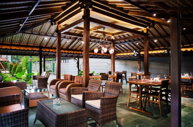 Bilik Kayu Heritage Resto, 1. The House of Raminten, 2. Hikaru Dining Yogyakarta, 3. Roaster and Bear Restaurant, 4. The Westlake Resto, 5. Gadjah Wong Resto, 6. Omah Dhuwur Kotagede, 7. Beukenhof Restaurant, 8. Abhayagiri Restoran, 9. Pasta Banget Signature, 10. Chadis Rooftop and Pool Bar, 11. Canting Restaurant Galeria Mall (Tutup), 12. Six Senses Restaurant, 13. ViaVia Restaurant Jogja, 14. Bale Raos – The Sultan’s Dishes, 15. Nanamia Pizzeria Café, 16. Mediterranea Restaurant by Kamil, 17. Gubug Makan Mang Engking Soragan Castle, 18. R&amp;B Grill Yogyakarta, 19. Bilik Kayu Heritage Resto (Tutup), 20. Kelapa Resto, 21. Bukit Indah, 22. Skybar Ibis Hotel Fine Dining Jogja, 23. Secret Garden, 24. Thyme Beef Bar &amp; Eatery, 25. Rosella Kitchen Dining, 26. Sekar Kedhaton Restaurant, 27. BALCONY Kitchen &amp; Pastry, 28. Yogyakarta Kitchen by Marriott