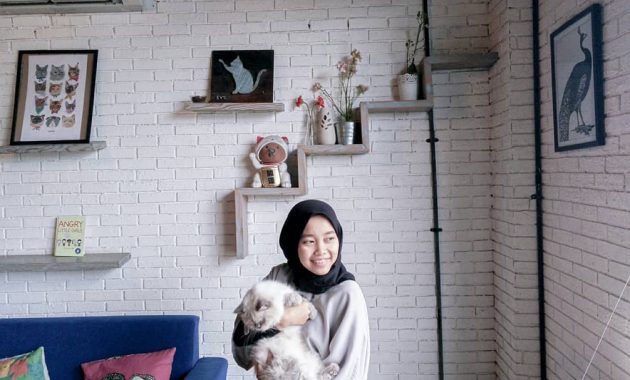 Cat Cabin via Instagram.com @saraheka - Tempat Makan di Kemang, 1. Lawless Jakarta, 2. Mamma Rosy, 3. Shisha Cafe Kemang, 4. Dia.lo.gue, 5. Koi Cafe Gallery Kemang, 6. Abunawas, 7. Eastern Promise Pub & Curry House, 8. Pizza Place, Como Park, 9. Yoshinoya Kemang, 10. 15th Park, 11. Sulawesi@Kemang, 12. Honu Kemang, 13. Toscana, 14. El Asador South American Restaurant Kemang, 15. Langit Seduh Selatan, 16. Dimsum Inc., 17. The Cat Cabin, 18. The Edge at Kemang Icon, 19. THREE K COFFEE KEMANG, 20. Lobbyn Sky Terrace, 21. Sophie Authentique, 22. Nutmeg Cuisine & Bar, 23. SATE TAICHAN MAS BRO PAYON, 24. Sperta Restaurant
