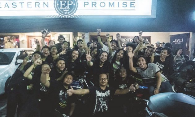 Eastern Promise via Instagram.com @penerbangroket, 1. Lawless Jakarta, 2. Mamma Rosy, 3. Shisha Cafe Kemang, 4. Dia.lo.gue, 5. Koi Cafe Gallery Kemang, 6. Abunawas, 7. Eastern Promise Pub & Curry House, 8. Pizza Place, Como Park, 9. Yoshinoya Kemang, 10. 15th Park, 11. Sulawesi@Kemang, 12. Honu Kemang, 13. Toscana, 14. El Asador South American Restaurant Kemang, 15. Langit Seduh Selatan, 16. Dimsum Inc., 17. The Cat Cabin, 18. The Edge at Kemang Icon, 19. THREE K COFFEE KEMANG, 20. Lobbyn Sky Terrace, 21. Sophie Authentique, 22. Nutmeg Cuisine & Bar, 23. SATE TAICHAN MAS BRO PAYON, 24. Sperta Restaurant
