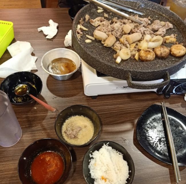 GaemBull Restaurant (Veteran), 1. Ngunya, 2. Nine Suki, 3. Super Suki, 4. Pochajjang, 5. Shabu Hachi, 6. Ichibu Steamboat &amp; Yakiniku, 7. BanThai Suki &amp; BBQ Veteran, 8. Sushi Enju Bintaro, 9. GaemBull Restaurant (Veteran), 10. Kakasuki Resto, 11. Pachi-Pachi Shabu &amp; Grill, 12. Miyazaki  di Taman Jajan Bintaro CBD Sektor 7 , 13. Shaburi &amp; Kintan Buffet, 14. Hanamasa Plaza Bintaro, 15. Manse Korean Grill Bintaro, 16. Grill 99 Bintaro