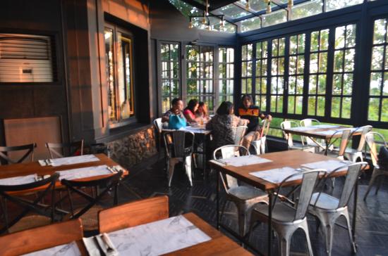 Goodfellas via Tripadvisor, 1. The Hills Dining Restaurant Semarang, 2. Bowery Restaurant, 3. S2 Indonesia Restaurant, 4. The Tavern, 5. Spiegel Bar & Bistro, 6. The Ribs & Dips, 7. Sky Line – Lounge & Exclusive Dining, 8. Pesta Keboen Restoran Semarang, 9. Horapa Seafood & Thai Kitchen, 10. AtoZ Bar Wine & Brasserie (Non-Halal), 11. Marugame Udon & Tempura, Paragon Mall Semarang, 12. Steak Hotel by Holycow, 13. Verve Bistro & Coffee Bar, 14. Koenokoeni Café Gallery, 15. MENSA The Table, 16. Goodfellas (Tutup), 17. D’Blasteran, 18. Rustico (Tutup), 19. Holiday Restaurant, 20. St. Lawrence Dining