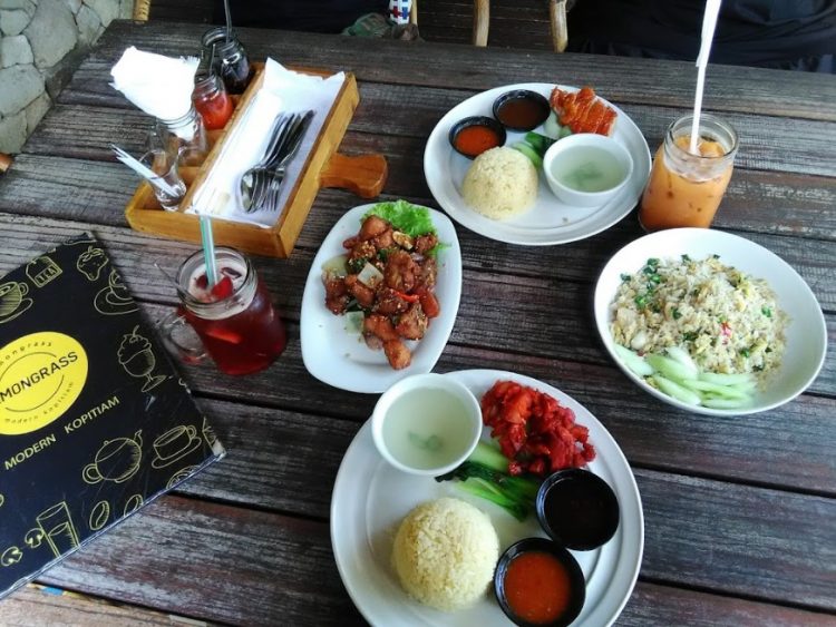 Lemongrass Resto, 1. Tier Sierra Resto &amp; Lounge, 2. Two Stories Restaurant , 3. B’Steak Grill &amp; Pancake Bogor, 4. Shabu Hachi Restaurant, 5. Cimory Riverside – Mega Mendung, 6. Ngohiang Khas Bogor Asli Gang Aut, 7. Medja Restaurant, 8. Adamar – Asian Bistro, 9. Fat Bubble Restaurant, 10. The Alana Hotel &amp; Conference Center, 11. Roofpark Café &amp; Restaurant Bogor, 12. Raindear Coffee &amp; Kitchen, 13. Duke and Duchess, 14. Melchior Resto at The Melchior Hotel Bogor, 15. Weekend.ers, 16. Lemongrass Resto, 17. Padre – Italian Cuisine in Bogor, 18. Kumbalawangi Restaurant at Amaroossa Royal Bogor