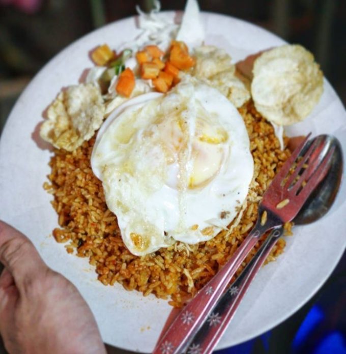 Nasi Goreng Warung Bhakti via Instagram.com @makancengli, 1. Bebek Kaleyo, 2. Bubur Ayam Barito, 3. Warung MJS, 4. Warteg Warmo, 5. Seafood 68 Santa, 6. Ikan Bakar Cianjur, 7. Plataran Dharmawangsa, 8. Ketoprak Ciragil &amp; Baso, Siomay Jhony, 9. Abunawas Restaurant – Kemang, 10. Mie Ayam Bakso Yunus, 11. Soto Betawi Haji Husen, 12. Roti Bakar Eddy Blok M, 13. Nasi Goreng Kebuli Apjay, 14. Sate Sambas, 15. Soto Kudus Blok M, 16. Bakso Boedjangan, 17. Gultik Blok M Plaza Pak Agus Budi, 18. Sop Kaki Kambing Bang Anen, 19. Dia.Lo.Gue, 20. Soto Ayam Ambengan Pak Sadi Asli, 21. Lele Crispy, 22. Restoran Garuda (Padang Cuisine), 23. Sarang Oci Restoran Manado, 24. Waroeng Aceh Kemang, 25. Warung Nagih, 26. Bebek Malio, 27. Namaaz Dining, 28. Daun Muda Soulfood, 29. Smarapura Traditional Resto, 30. Omah Pincuk, 31. Sop Buntut Ibu Samino, 32. Bakso Gondrong, 33. Seafood 45, 34. Nasi Goreng Warung Bhakti, 35. Nasi Uduk Ayam Goreng Kampung Melayu, 36. Coto Makassar Ampera Daeng Memang, 37. Sate Ayam dan Kambing RSPP H. Romli, 38. The Brotherhood, 39. Sophie Authentique, 40. Iga Bagus, 41. Ayam Bakar Win Net, 42. HaloNiko, 43. Nasi Goreng Muncul Malam, 44. Nasi Goreng Warna Warni Ijo Thole, 45. Nasi Goreng Kebuli Bom Bom, 46. Sate Ayam Barokah Khas Madura, 47. Angkringan Blok M Square, 48. Warung Nasi Uduk Betawi H. Satiri, 49. Nasi Ulam &amp; Nasi Uduk Ibu Yoyo, 50. Warung Pedes, 51. Warung Berkah Ibu Mudo Ayu, 52. Pocut Dara Pancoran