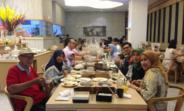 On- Yasai Shabu via Instagramc.om @rrmustikaalf, 1. Ngunya BBQ &amp; Suki, 2. Steak 21, 3. Giant Shabu, 4. Kita Steamboat &amp; Yakiniku, 5. Shukaku BBQ, Shabu &amp; Agemono Bekasi, 6. Oh My Grill Jatiwaringin, 7. KKUMGA Korean BBQ, 8. Shabu Yoi Bekasi, 9. Sushi Tei SMB, 10. Shaburi &amp; Kintan Buffet , 11. WABEGA BBQ (Tutup), 12. Bamboo Dimsum Harapan Indah (Tutup), 13. Gogi-gui All You Can Eat Korean BBQ, 15. Shabu Shabu On-Yasai, 16. Pochajjang Summarecon Bekasi , 17. SukaSuki Grill &amp; Steamboat, 18. 90 Bun BBQ House AYCE Pondok Gede, 19. Mr.Sumo, 20. Sogogi Shabu &amp; Grill Galaxy Bekasi, 21. JaeSan Grill by Warung Bang Panjul, 22. Yuraku Restaurant, 24. Hanamasa Bekasi, 25. Gyu-kaku Japanese BBQ, 26. Mashiseo, 27. Raa Cha Suki &amp; Barbeque Summarecon Mal Bekasi