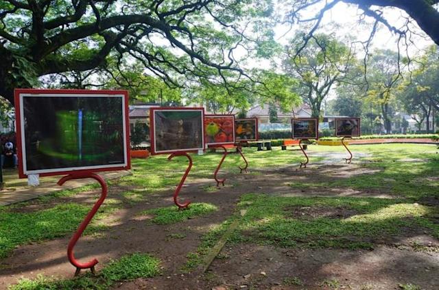 Park Hopping via Yahoo, 1. Edukasi Taman Lalu Lintas Ade Irma Suryani, 2. Edukasi Taman Superhero, 3. Edukasi Kebun Binatang Bandung, 4. Edukasi Phantasia Barbie Gallery, 5. Wisata Padepokan Dayang Sumbi, 6. Wisata Kampung Gajah, 7. Edukasi Jendela Alam, 8. Edukasi Saung Angklung Udjo, 9. Edukasi Bandung Science Center, 10. Edukasi Crayon’s Craf & Co, 11. Taman Kupu Cihanjuang, 12. Karang Setra Waterpark, 13. Taman Bermain MIM, 14. Trans Studio, 15. Kebun Strawberry Ciwidey, 16. Miss Bee Providore, 17. Gang Sereh, 18. Maya Hirai School of Origami, 19. SPICE Camp (Spirit Camp Educity), 20. Komunitas Hong, 21. Crayon’s Craft & Co, 22. Rumah Batik Komar, 23. The Farm House, 24. Ciwidey Valley Waterpark Resort, 25. Kampung Batu Malakasari, 26. Bandung Carnival Land, 27. Ranca Upas, Ciwidey, 28. Kampung Dago Pojok, 29. Dusun Bambu Family Leisure Park, 30. Park Hopping, 31. De’Ranch, 32. Dago Dream Park, 33. Fairy Garden (Fairy Garden By The Lodge), 34. Lembang Park & Zoo, 35. Sudut Pandang Bandung, 36. Terminal Wisata Grafika Cikole