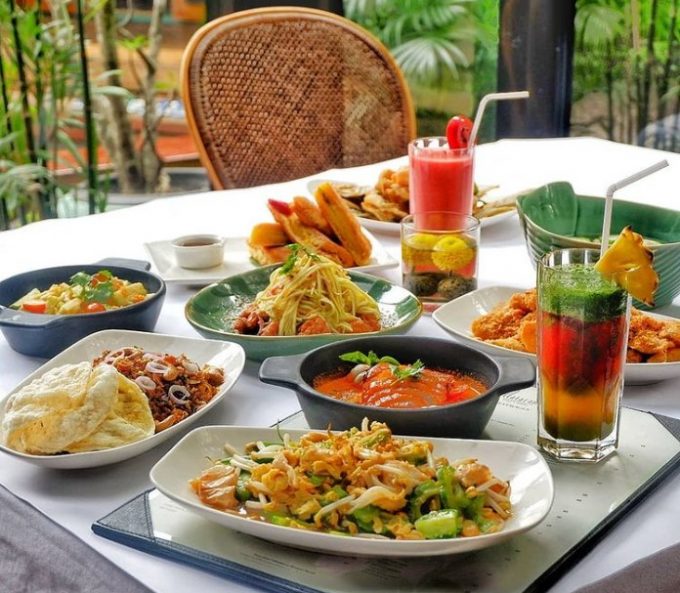 Plataran Dharmawangsa via Instagram.com @oppakuliner, 1. Bebek Kaleyo, 2. Bubur Ayam Barito, 3. Warung MJS, 4. Warteg Warmo, 5. Seafood 68 Santa, 6. Ikan Bakar Cianjur, 7. Plataran Dharmawangsa, 8. Ketoprak Ciragil &amp; Baso, Siomay Jhony, 9. Abunawas Restaurant – Kemang, 10. Mie Ayam Bakso Yunus, 11. Soto Betawi Haji Husen, 12. Roti Bakar Eddy Blok M, 13. Nasi Goreng Kebuli Apjay, 14. Sate Sambas, 15. Soto Kudus Blok M, 16. Bakso Boedjangan, 17. Gultik Blok M Plaza Pak Agus Budi, 18. Sop Kaki Kambing Bang Anen, 19. Dia.Lo.Gue, 20. Soto Ayam Ambengan Pak Sadi Asli, 21. Lele Crispy, 22. Restoran Garuda (Padang Cuisine), 23. Sarang Oci Restoran Manado, 24. Waroeng Aceh Kemang, 25. Warung Nagih, 26. Bebek Malio, 27. Namaaz Dining, 28. Daun Muda Soulfood, 29. Smarapura Traditional Resto, 30. Omah Pincuk, 31. Sop Buntut Ibu Samino, 32. Bakso Gondrong, 33. Seafood 45, 34. Nasi Goreng Warung Bhakti, 35. Nasi Uduk Ayam Goreng Kampung Melayu, 36. Coto Makassar Ampera Daeng Memang, 37. Sate Ayam dan Kambing RSPP H. Romli, 38. The Brotherhood, 39. Sophie Authentique, 40. Iga Bagus, 41. Ayam Bakar Win Net, 42. HaloNiko, 43. Nasi Goreng Muncul Malam, 44. Nasi Goreng Warna Warni Ijo Thole, 45. Nasi Goreng Kebuli Bom Bom, 46. Sate Ayam Barokah Khas Madura, 47. Angkringan Blok M Square, 48. Warung Nasi Uduk Betawi H. Satiri, 49. Nasi Ulam &amp; Nasi Uduk Ibu Yoyo, 50. Warung Pedes, 51. Warung Berkah Ibu Mudo Ayu, 52. Pocut Dara Pancoran