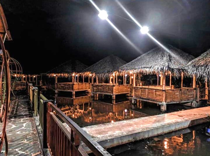 Saung Bu Mansur via Instagram.com @riski3208 - Tempat Makan di Banjarnegara, 1. RM Saung Bu Mansur, 2. Bebek Goreng H. Slamet, 3. Kopi Sabin, 4. Rumah Makan Sari Rahayu, 5. Oemah Tahu, 6. Neko Sushi, 7. Dapoer Central, 8. Rumah Makan Pondok Gurih, 9. Kedai Woeloeng Semampir, 10. Kedai Woeloeng, 11. Ayam SaKo, 12. Soto Krandegan Bpk. Aping, 13. Bakso Bu Tomo, 14. Serabine.Co, 15. Soto Bancar 1, 16. Warkope Nyong, 17. Nangkringan, 18. Kedai Ireng Banjarnegara, 19. Mie Ongklok Pak Tugi, 20. Padhang Wulan Coffee and Eatery, 21. Pikasto (Resto Pinggir Kali Serayu), 22. Bakso Gondang Rejo, 23. Ian Ozora Cafe, 24. Kun Cafe , 25. Queen Coffee, 26. Ethnic Cafe &amp; Oriental 99, 27. Rumah Kopi Banjarnegara, 28. Warung Buntil Mbah Abu