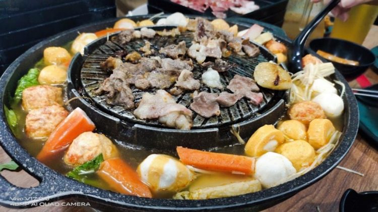 Sogogi Shabu & Grill, 1. Hey Steak, 2. Daebak Korean BBQ (Tutup), 3. Pochajjang, 4. Mala Hotpot, 5. Tabeyou, 6. Manse Korean Grill, 7. Kintan Buffet Central Park, 8. Dookki Restoran, 9. Steak 21 Buffet, 10. Gyu-Kaku Japanese BBQ, 11. Kitamura Shabu-Shabu, 12. Sogogi Shabu & Grill, 13. Oppa Galbi Tanjung Duren, 14. Hanamasa Restaurant, 15. Shaburi Neo Soho, 16. Wangja Korean BBQ, 17. Kappa Sushi Central Park, 18. Bar.B.Q Restaurant