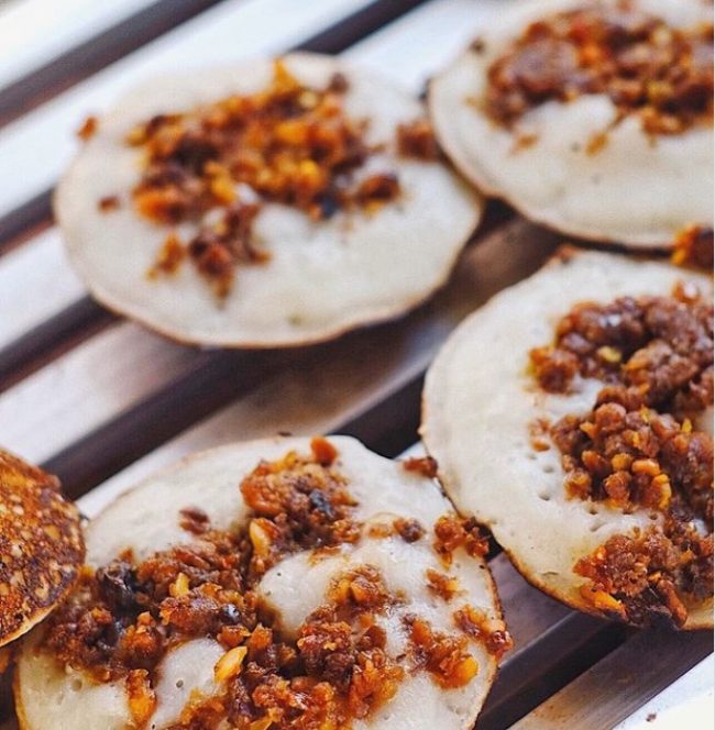 Surabi Cihapit via Instagram.com @renibean, 1. Restoran Braga Permai, 2. Mie Rica Kejaksaan, 3. Soto Ahri Bandung, 4. Kue Balok Cihapit Mang Udju, 5. Warung Taru, 6. Nasi Kuning Sumur Bandung, 7. Warung Utem, 8. Sate Jando, 9. Bubur Ayam Mang H. Oyo, 10. Lontong Sayur Padang Dipatiukur, 11. Kupat Tahu Lontong Kari Cicendo, 12. Bubur Ayam Jalaprang, 13. Sate Hadori, 14. Soto Ojolali, 15. Bubur Ayam Gibbas, 16. Kue Ape Family, 17. Kolak Campur Ibu Sari, 18. Kembang Tahu Alkateri, 19. Bubur Ayam Kang Dedi, 20. Bubur Ayam H Amid, 21. Restoran Kehidupan Tidak Pernah Berakhir, 22. Batagor Haji Yunus, 23. Sari Sari – Aneka Kue Jajan Pasar, 24. Soto Sedap Boyolali, 25. Lontong Kari Ayam Bu Sri, 26. Lotek Kalipah Apo 42, 27. Nasi Goreng Aep’s, 28. Bubur Ayam Serburame, 29. Gudeg Jogja, 30. Toko Roti & Kuweh Sidodadi (Toko Sidodadi Roti & Kue), 31. Bubur Ayam Bejo, 32. Gado-Gado Teuku Angkasa / Gado-Gado Tengku Angkasa, 33. Warung Nasi SPG, 34. Warung Nasi Ibu Imas, 35. Roti Gempol, 36. Lotek Mahmud, 37. Cafe Madtari, 38. Warung Kopi Purnama, 39. Kupat Tahu Gempol, 40. Lontong Kari Kebon Karet, 41. Warung Bu Eha, 42. Surabi Cihapit