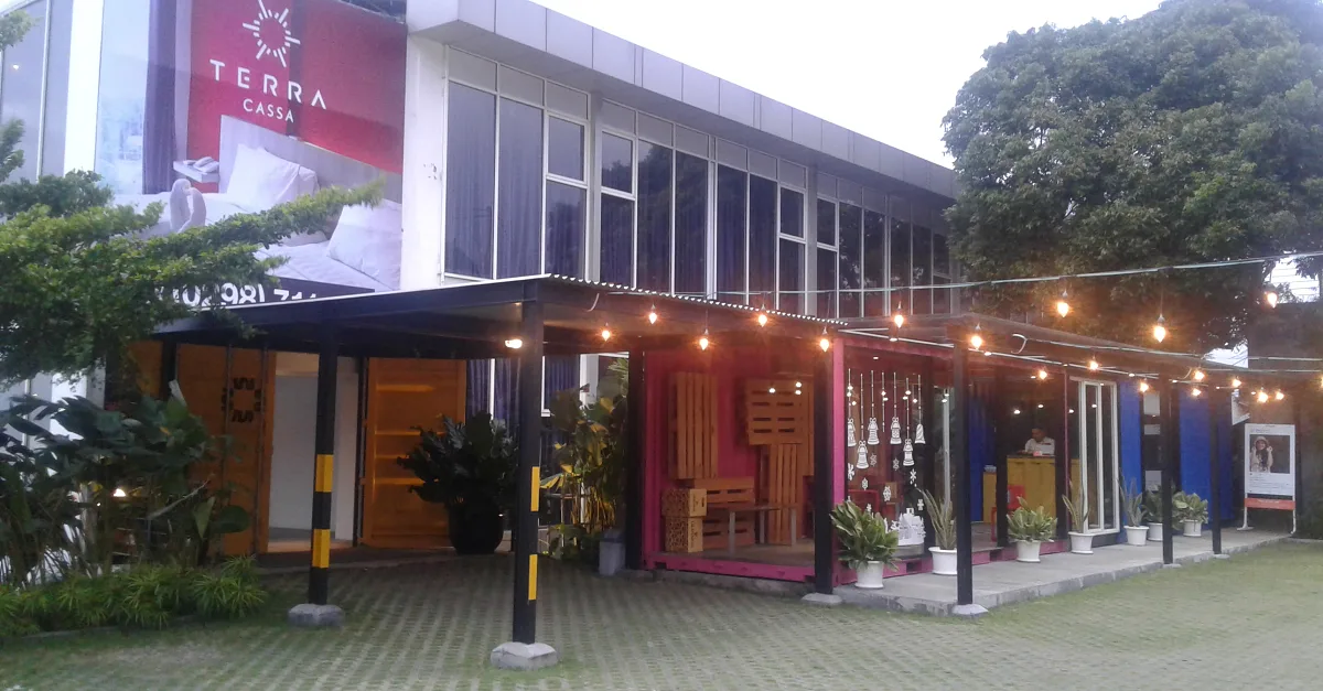 Terracassa - Coworking Space di Semarang, 1. SoVoism, 2. Excelllenz Holzic – Office &amp; Training Centre, 3. Genius Idea Semarang, 4. Collabox Creative Hub, 5. Holzic – Office &amp; Training Centre, 6. Atwork Office &amp; Meeting Space, 7. Hetero Space, 8. DS CoWork Peterongan, 9. Cordova Edupartment, 10. TERRACASSA Business Center, 11. A+ Study Room Cafe, 12. Makabana Coffee &amp; Co-working Space