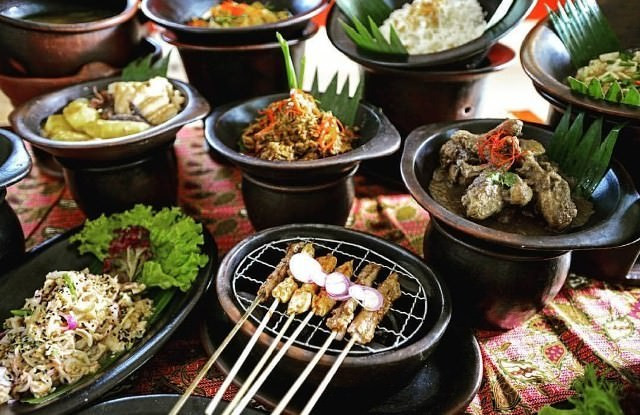 Rumah Luwih via Jawapos, 1. Grand Puncak Sari Restaurant, 2. Batur Sari Restaurant, 3. Kaneshiro All You Can Eat, 4. Yakiniku Sama-Sama, 5. Hanamasa Bali, 6. Kaizen All You Can Eat BBQ Grill & Shabu , 7. Mentari Restoran Bali, 8. Segara Bambu, 9. Brazilian Aussie BBQ, 10. X.O Suki & Cuisine Bali, 11. Ah Yat Abalone Seafood Restaurant, 12. Magal Korean BBQ, 13. Shaburi & Kintan Buffet Bali, 14. Sakai Japanese Food, 15. Choegogi Korean BBQ, 16. Zero4 Bar & Karaoke, 17. Warung D’Carik, 18. Golden Lotus, 19. Sabeen Restaurant, 20. Roof Top Garden Lounge, 21. Pavoz Restaurant & Bar , 22. Skymax Rooftop, 23. Sofitel Nusa Dua Resort, 24. The Café (Mulia Hotel Bali), 25. Pangi Restaurant , 26. Rumah Luwih , 27. Height Bar, J4 Hotel , 28. The Kana