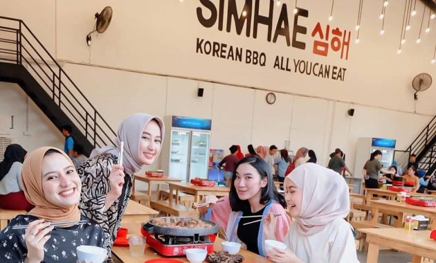 Simhae Korean Grill via Instagram.com @ananprasastie, 1. Steak 21, 2. Hanamasa Medan, 3. X.O Suki Medan, 4. Pochajjang Korean BBQ, 5. Simhae Medan, 6. Meatsuka Medan, 7. Heysteak Medan, 8. Seoul Garden Medan, 9. Sky Lounge Nuansa Restoran, 10. Gaembull Korean &amp; Japanese BBQ Medan, 11. Gapyeong Korean BBQ, 12. Lucky King Restaurant, 13. BanThai Suki &amp; BBQ, 14. Shaburi &amp; Kintan Buffet Medan, 15. Spoon Dining Restaurant, 16. JW Marriot Cafe, 17. The Cafe Cambridge, 18. Sushi Tei