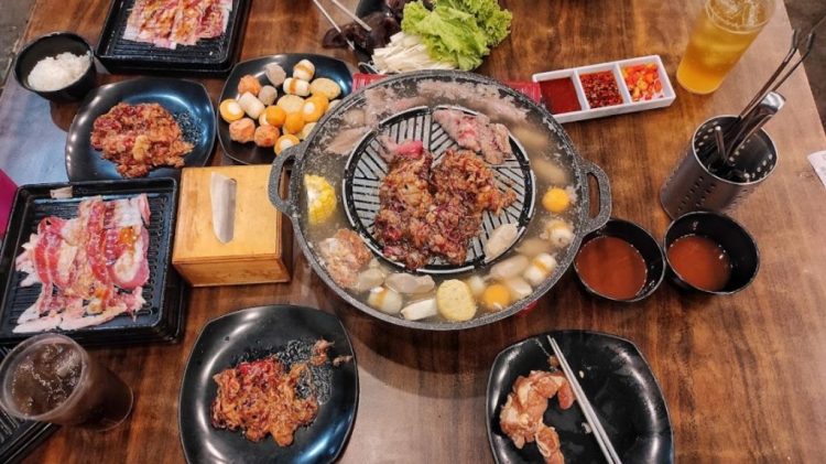 Sogogi Shabu &amp; Grill Galaxy Bekasi, 1. Ngunya BBQ &amp; Suki, 2. Steak 21, 3. Giant Shabu, 4. Kita Steamboat &amp; Yakiniku, 5. Shukaku BBQ, Shabu &amp; Agemono Bekasi, 6. Oh My Grill Jatiwaringin, 7. KKUMGA Korean BBQ, 8. Shabu Yoi Bekasi, 9. Sushi Tei SMB, 10. Shaburi &amp; Kintan Buffet , 11. WABEGA BBQ (Tutup), 12. Bamboo Dimsum Harapan Indah (Tutup), 13. Gogi-gui All You Can Eat Korean BBQ, 15. Shabu Shabu On-Yasai, 16. Pochajjang Summarecon Bekasi , 17. SukaSuki Grill &amp; Steamboat, 18. 90 Bun BBQ House AYCE Pondok Gede, 19. Mr.Sumo, 20. Sogogi Shabu &amp; Grill Galaxy Bekasi, 21. JaeSan Grill by Warung Bang Panjul, 22. Yuraku Restaurant, 24. Hanamasa Bekasi, 25. Gyu-kaku Japanese BBQ, 26. Mashiseo, 27. Raa Cha Suki &amp; Barbeque Summarecon Mal Bekasi