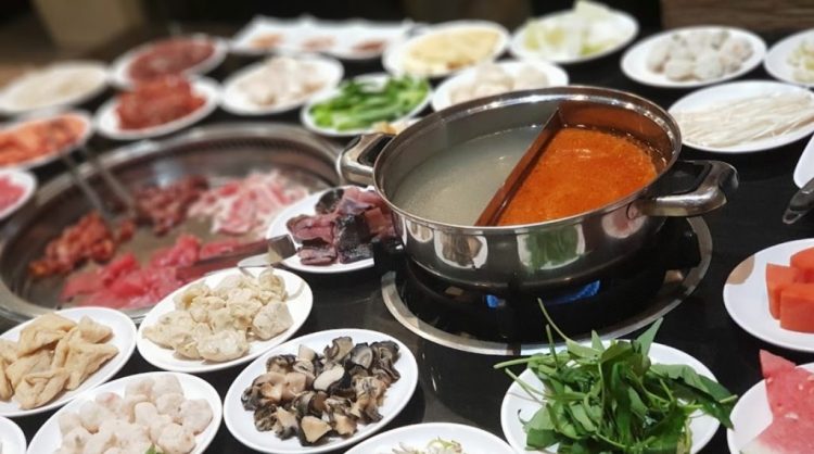 Yuraku Restaurant, 1. Ngunya BBQ &amp; Suki, 2. Steak 21, 3. Giant Shabu, 4. Kita Steamboat &amp; Yakiniku, 5. Shukaku BBQ, Shabu &amp; Agemono Bekasi, 6. Oh My Grill Jatiwaringin, 7. KKUMGA Korean BBQ, 8. Shabu Yoi Bekasi, 9. Sushi Tei SMB, 10. Shaburi &amp; Kintan Buffet , 11. WABEGA BBQ (Tutup), 12. Bamboo Dimsum Harapan Indah (Tutup), 13. Gogi-gui All You Can Eat Korean BBQ, 15. Shabu Shabu On-Yasai, 16. Pochajjang Summarecon Bekasi , 17. SukaSuki Grill &amp; Steamboat, 18. 90 Bun BBQ House AYCE Pondok Gede, 19. Mr.Sumo, 20. Sogogi Shabu &amp; Grill Galaxy Bekasi, 21. JaeSan Grill by Warung Bang Panjul, 22. Yuraku Restaurant, 24. Hanamasa Bekasi, 25. Gyu-kaku Japanese BBQ, 26. Mashiseo, 27. Raa Cha Suki &amp; Barbeque Summarecon Mal Bekasi